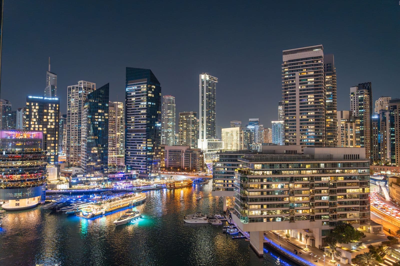 Dubai skyline — DMCC, Jumeirah Lakes Towers